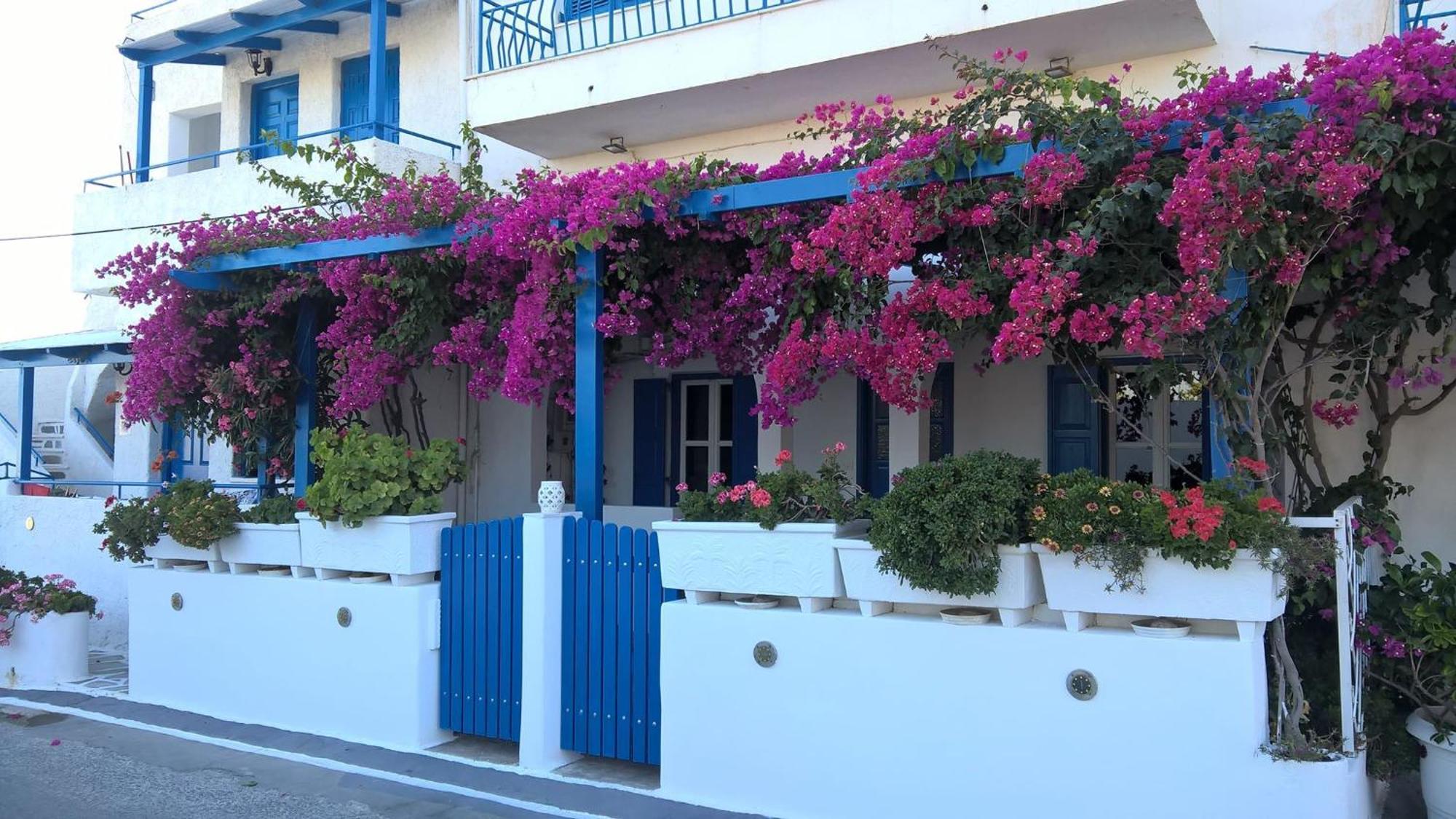 Studios Prevena Adamantas Exterior photo